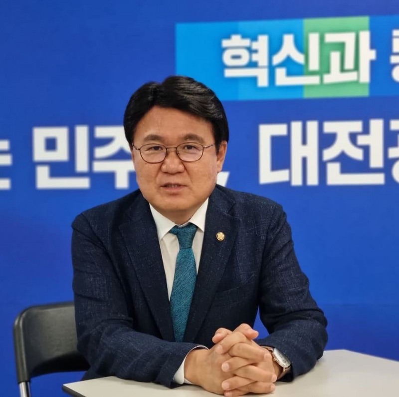 국회 정무위원회 소속인 황운하 더불어민주당 대전 중구 의원./사진=황운하 의원 페이스북(Facebook) 계정