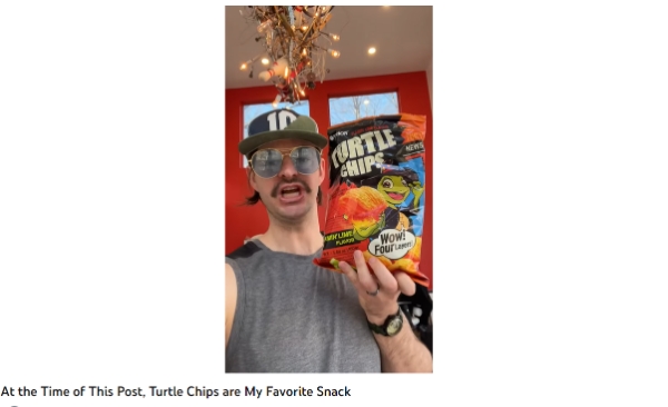 해외 유명 유튜버가 오리온 꼬북칩 시식을 하는 모습. /사진=유튜브 'scumbag dad' 캡처