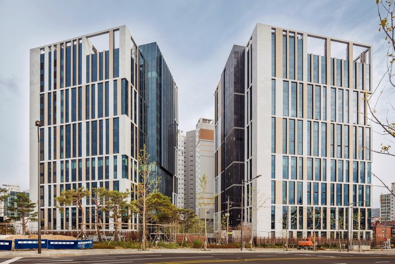 서초 마제스시티 타워 전경 / 사진제공=코람코자산신탁