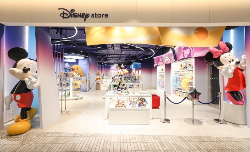 현대백화점이 김포점, 천호점에 디즈니 스토어를 잇달아 오픈한다./사진제공=현대백화점