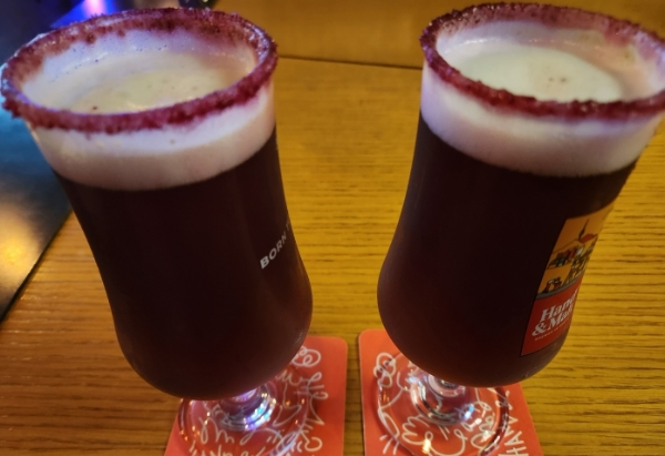 19일 찾은 서울 용산구 핸드앤몰트 브루랩. 핸드앤몰트는 오비맥주 수제맥주 브랜드로, 현재 지역 특산물을 활용해 수제맥주를 선보이는 '로컬을 담다' 캠페인을 전개하고 있다. /사진=손원태기자