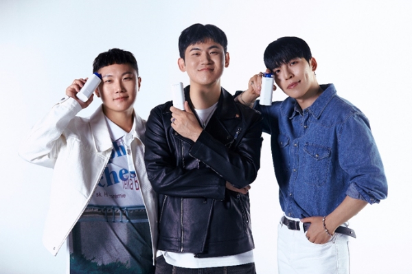 아모레퍼시픽(회장 서경배)의 남성 스타일링 브랜드 ‘비레디(B.READY)’가 세 명의 앰버서더와 트루 톤 로션 캠페인을 23일부터 전개한다. /사진=아모레퍼시픽