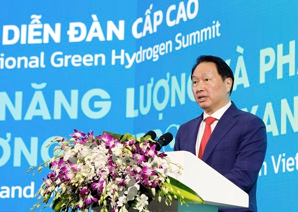 최태원 SK 회장 "베트남 청정에너지 전환 힘 보탠다"