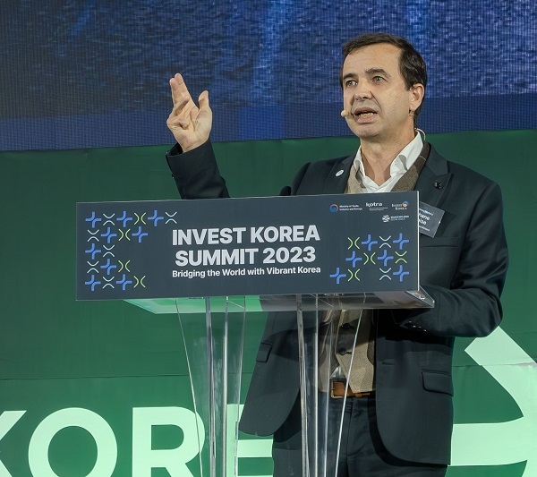 드블레즈 르노코리아 사장 "테크놀로지로 성장, 내년 하이브리드 전환 가속"