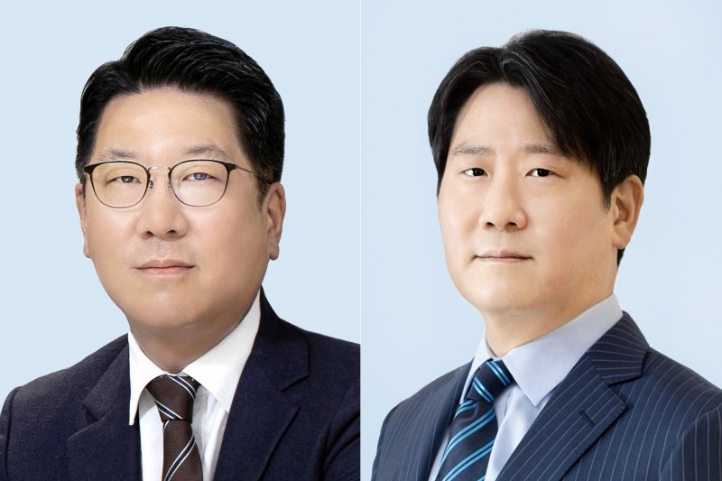 정지선 현대백화점그룹 회장(왼쪽)과 정교선 현대백화점그룹 부회장은 현대지에프홀딩스 최대주주로서 이사회에 합류했다. /사진제공=현대백화점그룹