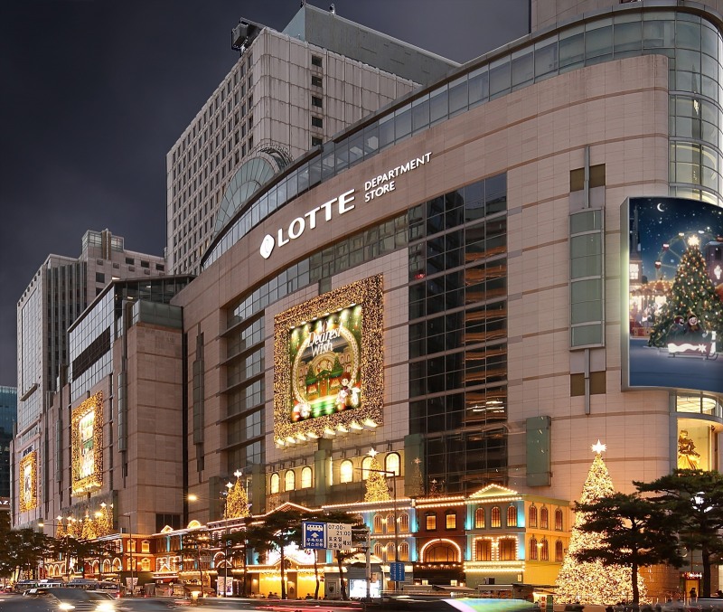 롯데백화점이 올해 3분기 매출액과 영업이익 모두 두자릿수 감소했다. /사진제공=롯데백화점