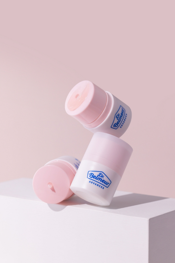 LG생활건강(대표 이정애)은 더마코스메틱 브랜드 닥터벨머에서 생기 가득한 핑크빛 입술을 선사하는 기능성 립케어 제품 ‘어드밴스드 핑크 립세린’을 30일 출시했다. /사진=LG생활건강