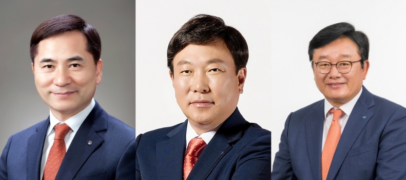 김경룡 전 DGB금융지주 회장 직무대행(왼쪽)과 박명흠 전 대구은행장 직무대행(가운데), 임성훈 전 대구은행장(오른쪽). /사진제공=대구은행
