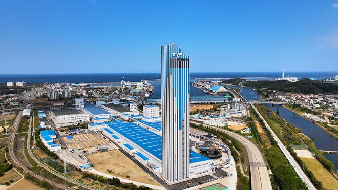 LS전선(대표 구본규)은 지난 5월 네덜란드 국영전력회사 테네트(TenneT)와 맺은 포괄적 장기공급계약 중 2건의 본계약을 체결했다. 사진=LS전선.