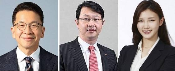 (왼쪽부터) 최창원 SK디스커버리 부회장, 최재원 SK 수석부회장, 최윤정 SK바이오팜 사업개발본부장.