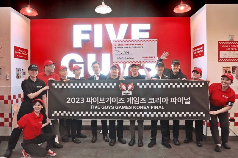 김동선 본부장이 직원들을 직접 격려하는 자리도 가졌다. /사진제공=에프지코리아