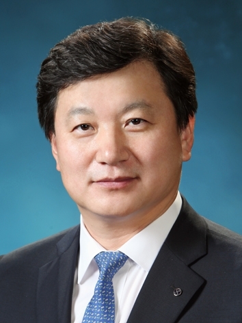 정용욱 신한투자증권 WM그룹장. /사진제공 = 신한은행