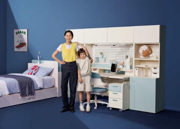 홈 인테리어 전문기업 한샘(대표 김유진)은 초등학생용 가구 ‘조이S 2(JOYS 2)’ 판매량이 전년 같은 기간 대비 2배 이상 증가했다고 12일 밝혔다. /사진=한샘