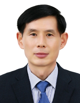 한컴라이프케어가 신임 각자 대표로 김선영 건국대학교 방위사업학과 교수를 선임했다. / 사진제공=한컴그룹