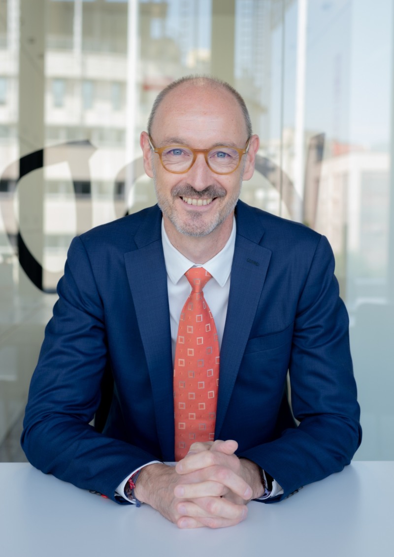 AXA손보는 신임 대표이사로 한스 브랑켄(Hans Vranken)을 내정했다고 21일 밝혔다. 한스 브랑켄 내정자는 정기 이사회 승인 절차를 거쳐 오는 6월 1일 대표이사로 정식 취임할 예정이다./사진제공=AXA손해보험