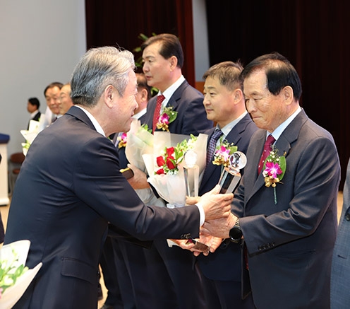 인천원예농협, '공판사업 2000억원 달성탑' 수상