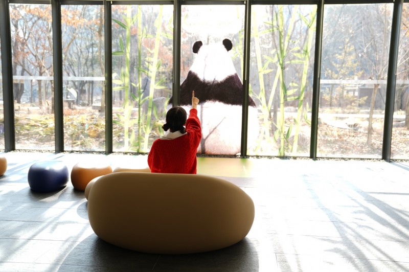 지난달까지 래미안갤러리에서 열린 '바오패밀리 in 래미안' 전시공간 / 사진제공=삼성물산 건설부문