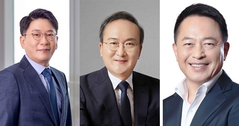 (왼쪽부터) 김동명 LG에너지솔루션 사장, 이석희 SK온 사장, 최윤호 삼성SDI 사장.