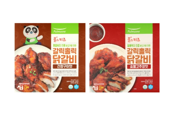 풀무원식품(대표 김진홍)은 동물복지 인증 닭으로 만든 ‘풀스키즈 동물복지 인증 닭고기로 만든 갈릭홀릭 닭갈비(450g)’ 2종(숯불고추장맛, 간장구이맛)을 5일 출시했다. /사진=풀무원식품