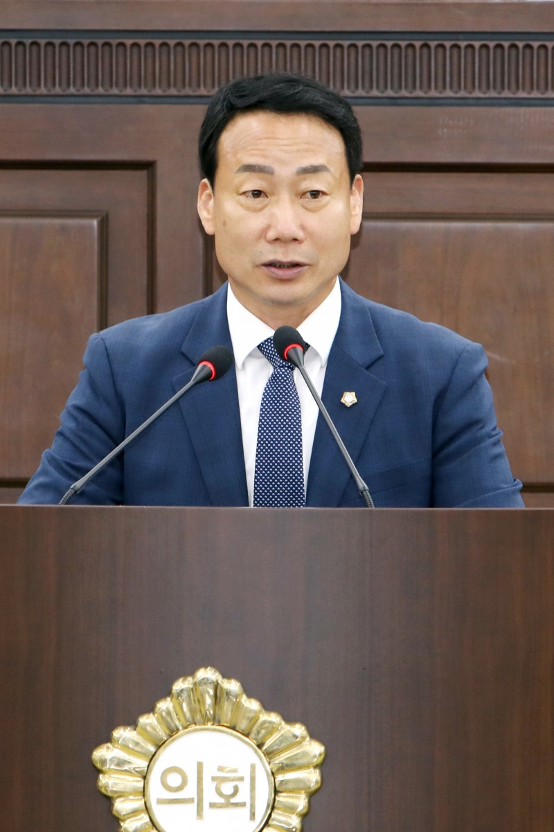 송재천 예산결산특별위원회 위원장./사진제공=중구의회