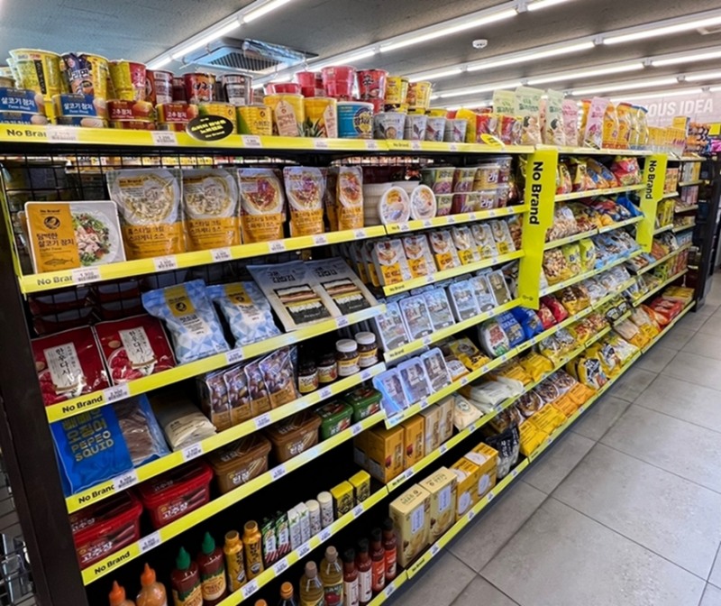 이마트24 매장 내 노브랜드 상품이 진열된 모습. /사진제공=이마트24
