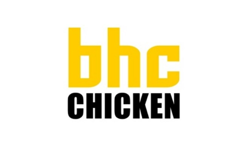 bhc 치킨은 전날 전국 지역별 가맹점주협의회 대표와 간담회를 갖고, 상조 서비스를 도입 운영키로 했다고 26일 밝혔다. /사진=bhc치킨