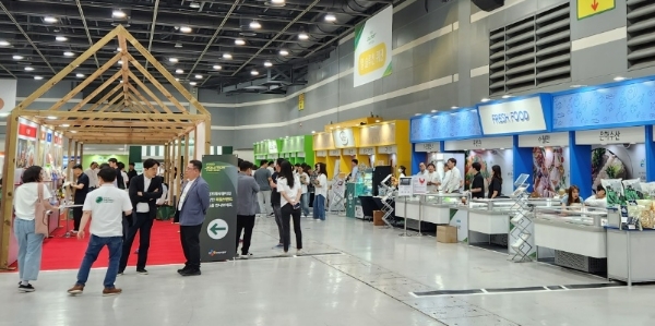 사진은 지난 27일 서울 양재동 aT센터에서 열린 CJ 프레시웨이 '푸드 솔루션 페어 2024' 모습. /사진=손원태기자