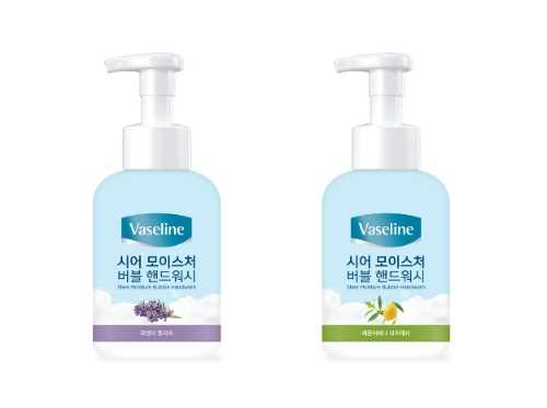 생활뷰티기업 애경산업의 바디케어 브랜드 ‘바세린’(VASELINE)이 손세정 후 피부 땅김 없이 촉촉함을 유지해 주는 ‘시어 모이스처 핸드워시’를 1일 출시했다. /사진=애경산업