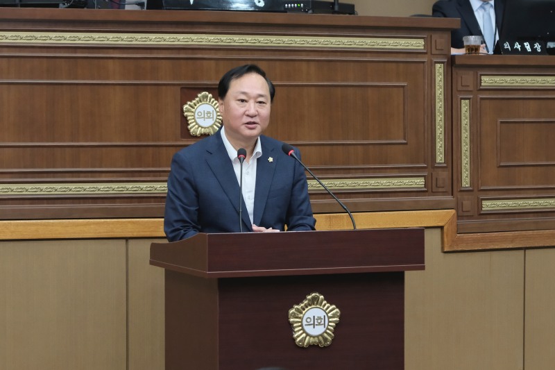 이한동 마포구의회 의회운영위원장./사진제공=마포구의회