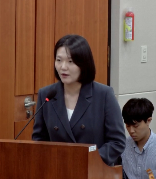 2일 오후 서울 여의도 국회 과학기술정보방송통신위원회(과방위) 전체회의에 증인으로 출석한 최수연 네이버 대표. / 사진=국회 인터넷의사중계시스템 캡처