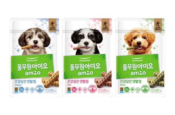 풀무원식품(대표 김진홍) 펫푸드 브랜드 ‘풀무원아미오’가 반려견의 치아 건강에 도움을 줄 수 있는 신제품 ‘건강담은 덴탈껌’ 3종을 3일 선보였다. /사진=풀무원식품