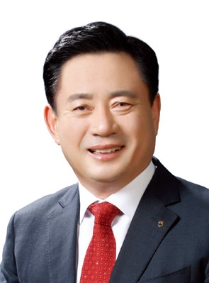 ▲ 염규종 조합장 / 1962년생 / 4선 조합장 / 농협대학교 협동조합경영대학원과정 수료