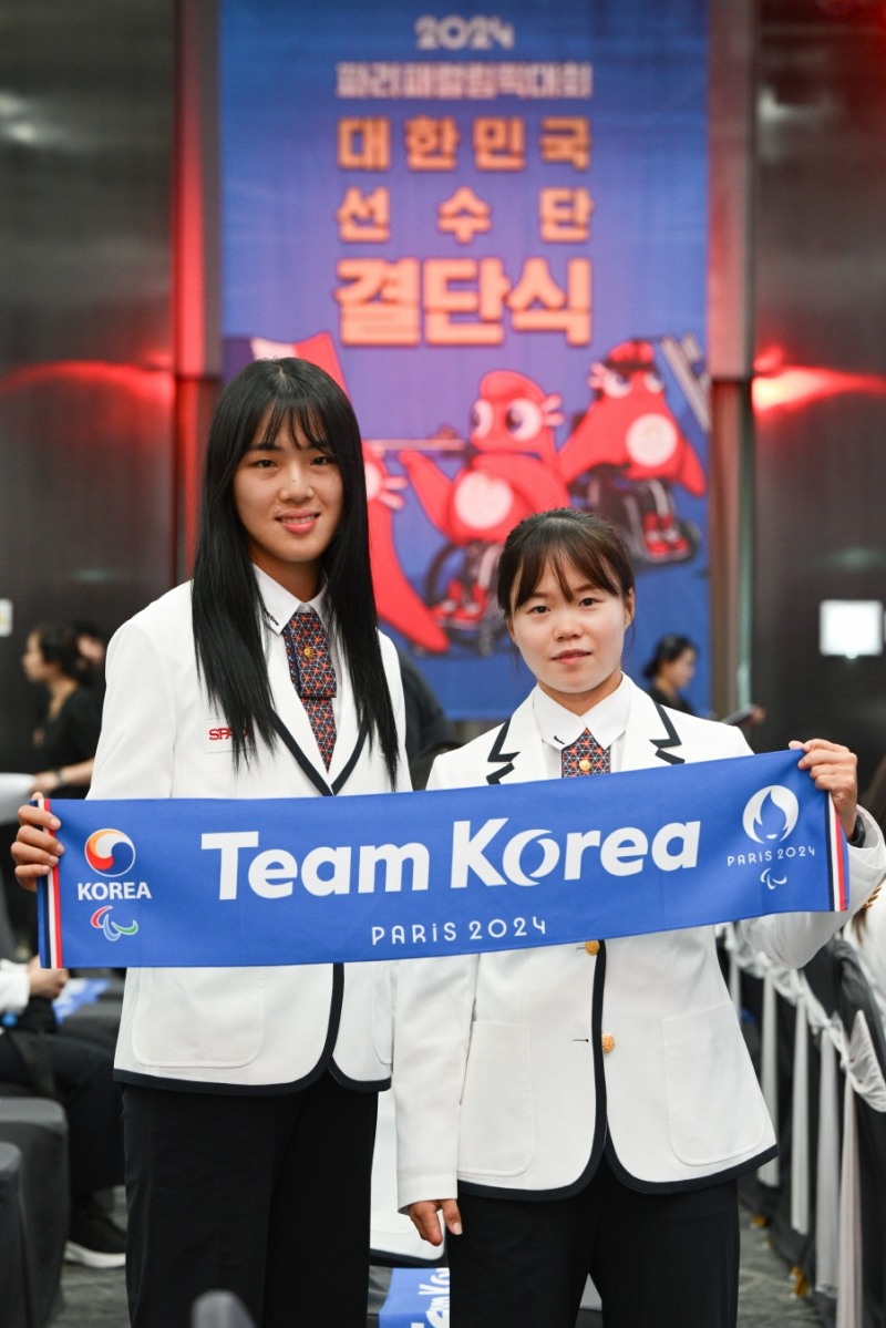 2024 파리 페럴림픽 조정 국가대표에 선발된 넷마블조정선수단 강현주, 배지인 선수. / 사진=넷마블