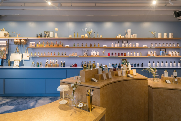 패션·라이프스타일 기업 에스제이그룹(대표 이주영)이 오프라인 향 큐레이션 편집숍을 오픈하고 고객과의 접점을 확대한다. /사진=에스제이그룹