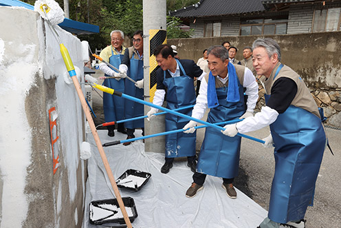 농협, '사랑의 집고치기' 봉사 활동 실시