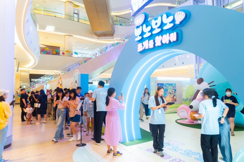 롯데월드와 보노보노의 협업 팝업스토어가 방문객 6만명을 동원했다. /사진제공=롯데월드