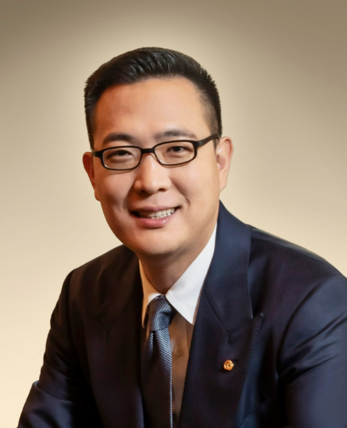 한화갤러리아와 한화호텔앤드리조트가 새해부터 출산 가정에 '육아 동행 지원금 1000만원'을 지급한다. 사진은 김동선 한화갤러리아 부사장. /사진제공=한화갤러리아
