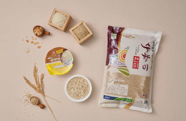 오뚜기(대표 황성만)가 화성시 대표쌀 수향미로 만든 즉석밥 ‘수향미 현미밥’을 15일 출시했다. /사진=오뚜기