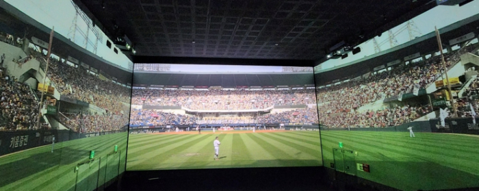 24일 찾은 CGV 용산아이파크몰에서‘ScreenX’관련 기자간담회가 열렸다. CGV는 KBO 프로야구 중계를 극장에서 상영하면서 특별관 사업에 투자를 이어가고 있다. /사진=손원태 기자