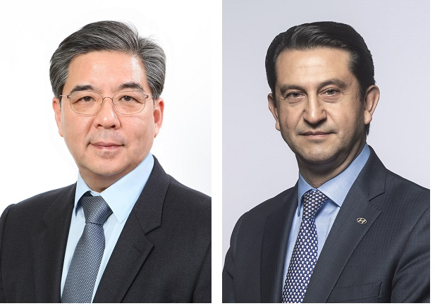 현대자동차 장재훈 부회장(왼쪽)과 호세 무뇨스 사장