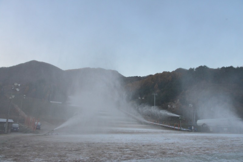 제설 중인 무주덕유산리조트 스키장./사진제공=부영그룹