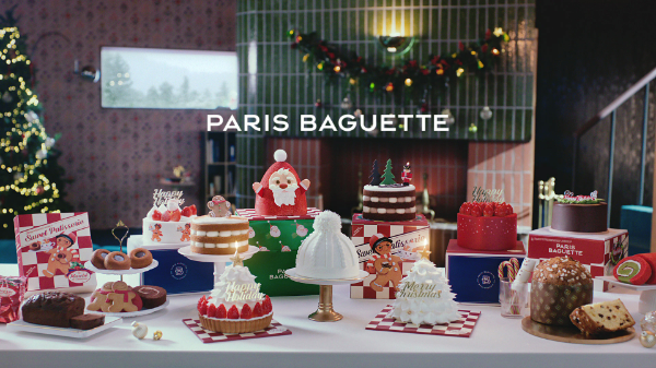 SPC그룹(회장 허영인) 파리바게뜨가 크리스마스와 연말을 맞아 ‘바라는대로 이루어지는 해피 홀리데이(Wish you a Happy Holiday)’를 주제로 한 홀리데이 시즌 제품을 공개했다. 이달 20일부터 내달 19일까지 사전예약 프로모션을 진행한다. /사진=SPC파리바게뜨