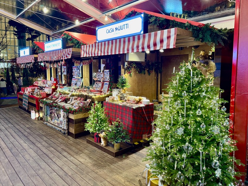 크리스마스 마켓에 늘어선 상점들. /사진제공=롯데백화점