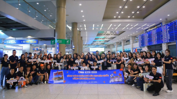 롯데웰푸드(대표 이창엽)가 베트남 우수 거래처와 함께 한국 공장 투어를 진행하는 등 협력사와의 관계를 강화한다. 베트남 현지 분유 시장에서 영향력을 확대하고 있다. /사진=롯데웰푸드