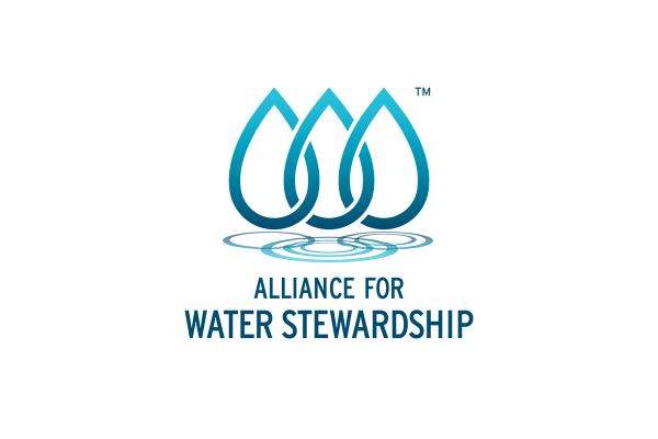 KT&G(사장 방경만)의 주요 제조공장인 영주공장이 국제수자원관리동맹(AWS, Alliance for Water Stewardship)으로부터 ‘플래티넘(Platinum)’ 인증을 29일 획득했다. /사진=KT&G