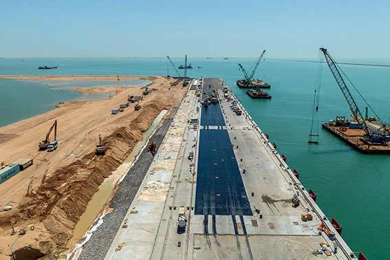 ▲ 대우건설 이라크신항만1단계현장 안벽공사 전경