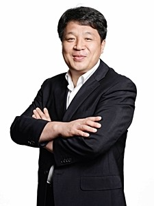 김홍극 신세계까사&신세계인터내셔날 뷰티·라이프부문 대표이사. /사진제공=신세계그룹