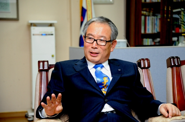 송길화 광주광역시 공직자윤리위원회 위원장. ⓒ 광주광역시교원단체총연합회