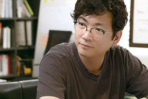 △ 01.03~08.07 성균관대학교 경제학부 / 08.06~10.02 키움증권 상품운용팀 / 10.02~10.12 키움증권 법인영업 / 11.01~11.05 대신자산 자산운용팀 / 11.06~13.11 KTB 투자증권 자산운용팀 / 13.12~14.12 메리츠 투자증권 선물옵션3부 / 15.01~ 두물머리 (현 모트에이아이) 창업 및 경영 / 23.01~ 한국퀀트협회장 (KQA) / 23.02 중기부 선정 아기유니콘 기업 / 현 (주)모트에이아이 (전) 두물머리 대표