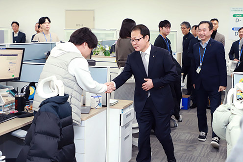 여영현 농협 상호금융대표이사, 디지털금융 시스템 개편앞둬 NH통합IT센터 방문 격려
